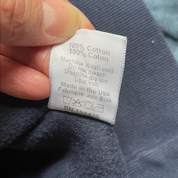 Clare V Lip Sweatshirt, Size Large - Picture 7 of 7